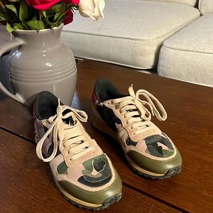 Size7.5 Authentic Valentino olive green leather sneaker; used